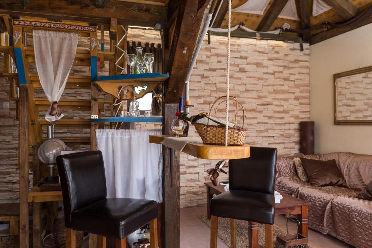 Holiday Home Lazustina Paradise Mihanici Ngoại thất bức ảnh