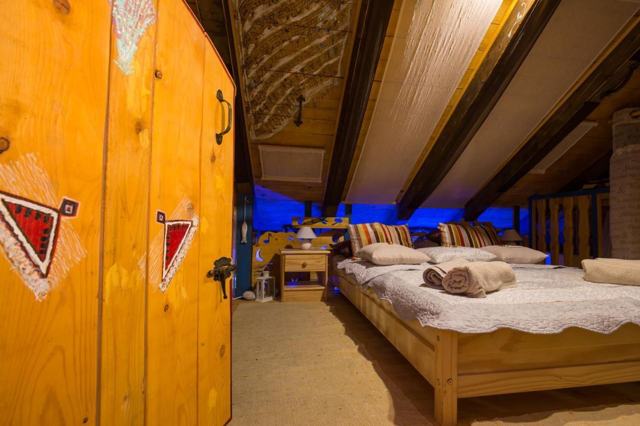 Holiday Home Lazustina Paradise Mihanici Ngoại thất bức ảnh